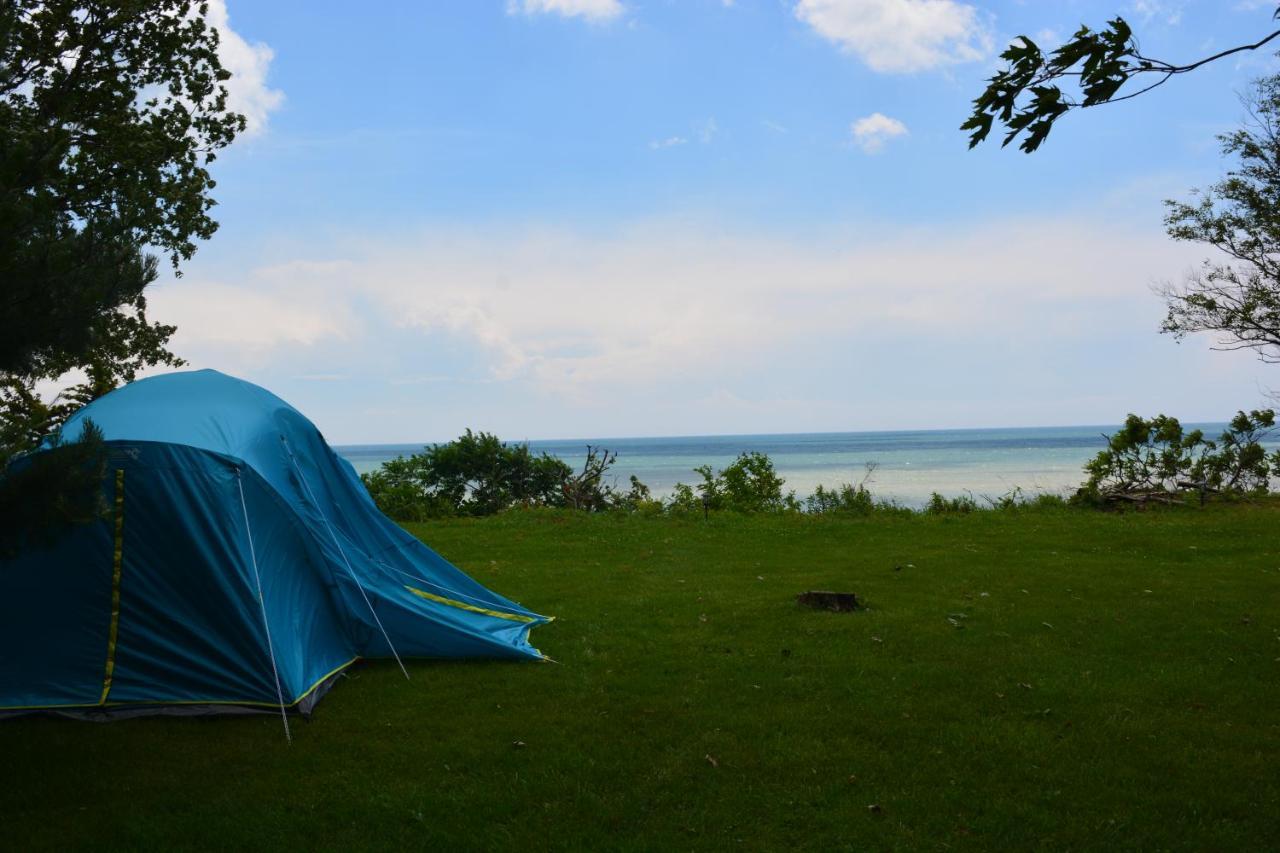Birds Point Cottage On A Cliff Facing Lake Erie. Wheatley ภายนอก รูปภาพ